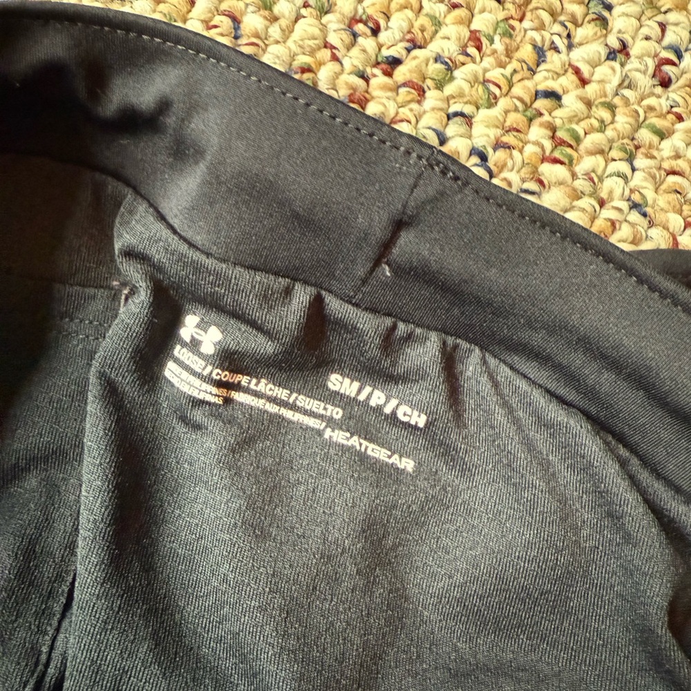 Under Armour Women's Black Athletic Shorts - Picture 3 of 3